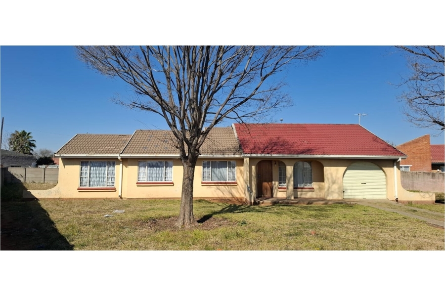 3 Bedroom Property for Sale in Bronville Free State